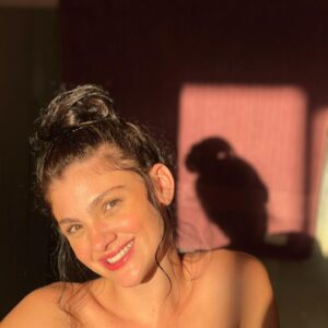 Débora Ozório Instagram - 🌟