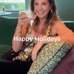 Daisy Fuentes Instagram – Repost @daisyfuentesstyle
•
Happy Holidays • Merry Christmas 🎄 Reminder that 🍸 don’t count on Christmas and don’t let anyone tell you otherwise! #daisyfuentesstyle
