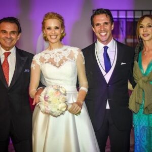 Dália Madruga Instagram - ♾️
Oito anos
de uma viagem que tem sido, principalmente, de uma grande cumplicidade.
Um do outro, um para o outro, assim continuamos a nossa promessa, juntos conseguimos tudo!
Feliz aniversário de casamento, meu amor!