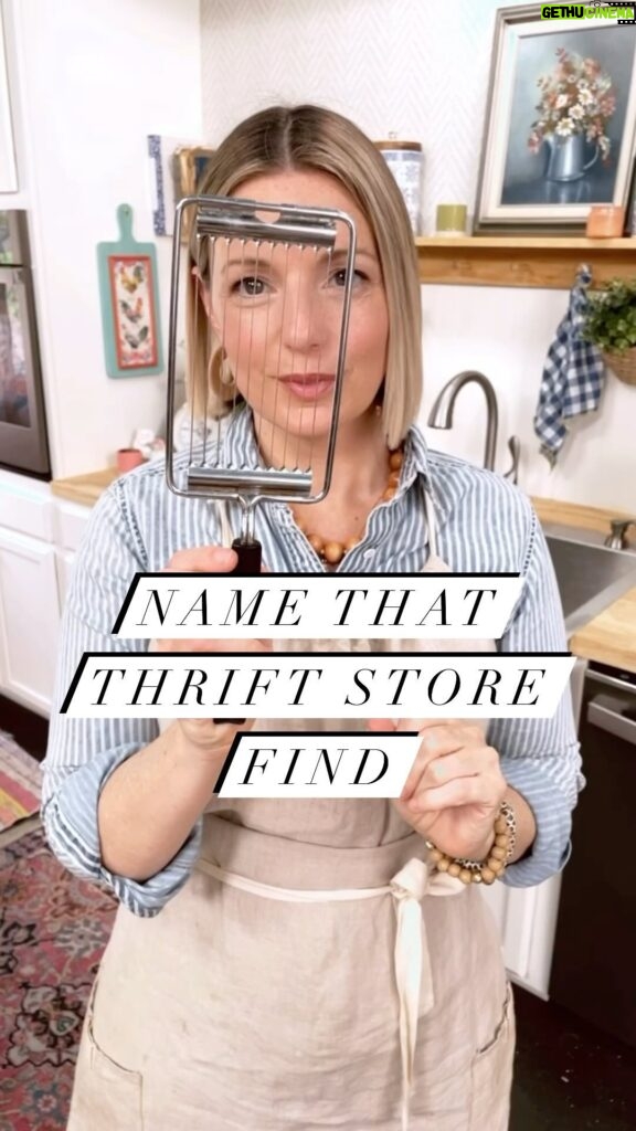 Damaris Phillips Instagram - What’s your best guess? #thrifted #thriftstorefinds #thrift #thriftshop #thriftedhome #thriftfinds #thrifting #thriftingfinds