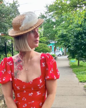 Damaris Phillips Instagram - 2024 #derby looks from TV to the track to backyard derby parties, you need a hat for everyone. This year mine were locally made or vintage. Do you a favorite?
