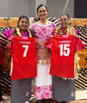 Dame Valerie Adams Instagram - It was truly an incredible honor to attend the @tonganationalrugbyleague jersey presentation this evening 🇹🇴👊🏾. The atmosphere and excitement were electrifying. Best wishes to both the men's and women's teams. 👊🏾🔥

Ko e ´Otua Mo Tonga Ko Hoku Tofi’a
God and Tonga are my inheritance 

🙏🏽❤️

#MMT #tonga #league #leshgooo #pride #vela #lit #inspiration