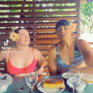 Dame Valerie Adams Instagram - @maddi.hjones first time in Rarotonga and I needed to show her some of my favourite dishes🌺🏝️🇨🇰. 

Enjoy 🍽️✌🏾