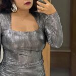 Damini Bhatla Instagram - A fun little GRWM for the pattaya show! 🪩💃⚡️🔥 Gorgeous dress from @hipsterhyd @hipsterwomen2023 🩵 Did you enjoy this reel? [get ready with me, gig artist, live performance, life of a musician #daminibhatla ]