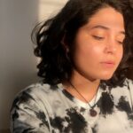 Damini Bhatla Instagram - Guitars / Arrangement / Mix - @niteesh.mp3 (how beautiful is it, thanks bro). This song is my favourite but it's so hard to sing. The original is very high in key and fast. I decided to key it down and drag a bit to make it sound more laid back. I hope you'll enjoy my version. Original Song Credits: Movie - Abhilasha Music - Ilayaraja Garu Singers - Balu Garu and Janaki Amma Lyrics - Veturi Garu. #dbXcollabs #dbvocals #musicdosebydb #musicbydamini #daminibhatla #dbtravels #FTFdamini #warmaesthetics #womanproducer #songwriter #indiewomanofindia #womenofindieindia #independentartist #originalmusic #indiemusic #teluguindieartist #teluguoriginals #lofimusic #romanticsongs #spotifyartist #diymusician #rnbmusic #musiclover #ilayaraja #chiranjeevisongs #spbliveson