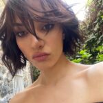 Damla Colbay Instagram - saclarim uzarken ozledigim kisa sacli damlalar💧son fotograf dahil 🤡