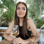 Damla Colbay Instagram - Buse hayati icin cok guzel bi adim atti, onu kutladik 🪄