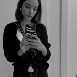 Damla Colbay Instagram - saclarim uzarken ozledigim kisa sacli damlalar💧son fotograf dahil 🤡