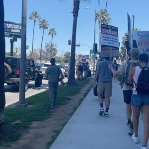 Dana DeLorenzo Instagram - Striking on Sunset Blvd today w/ #WGA pal @afatliberal. Very serious at first. But after we kept getting a cacophony of nonstop support from cars I couldn’t stop smiling — everybody FIRED UP! So happy to see my buddy @agioe speaking at the end rally! Thanks to all the volunteers and especially the wonderful ladies who hydrated us w/ the best damn homemade iced tea on the planet. 
But make no mistake: this is a really fkn scary and difficult time. But it’s vital. 
As long as it takes!

#sagaftra #sagaftrastrong #sagaftrastrike #wgastrike #wgasolidarity #power2performers