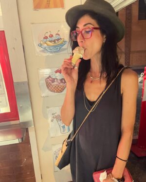 Dana DeLorenzo Instagram - 🍦in ✋ with 🍁
📸: @autumnheather257