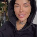 Dana Sokolova Instagram - Так уж устроен человек. Тебе уже так не устроиться