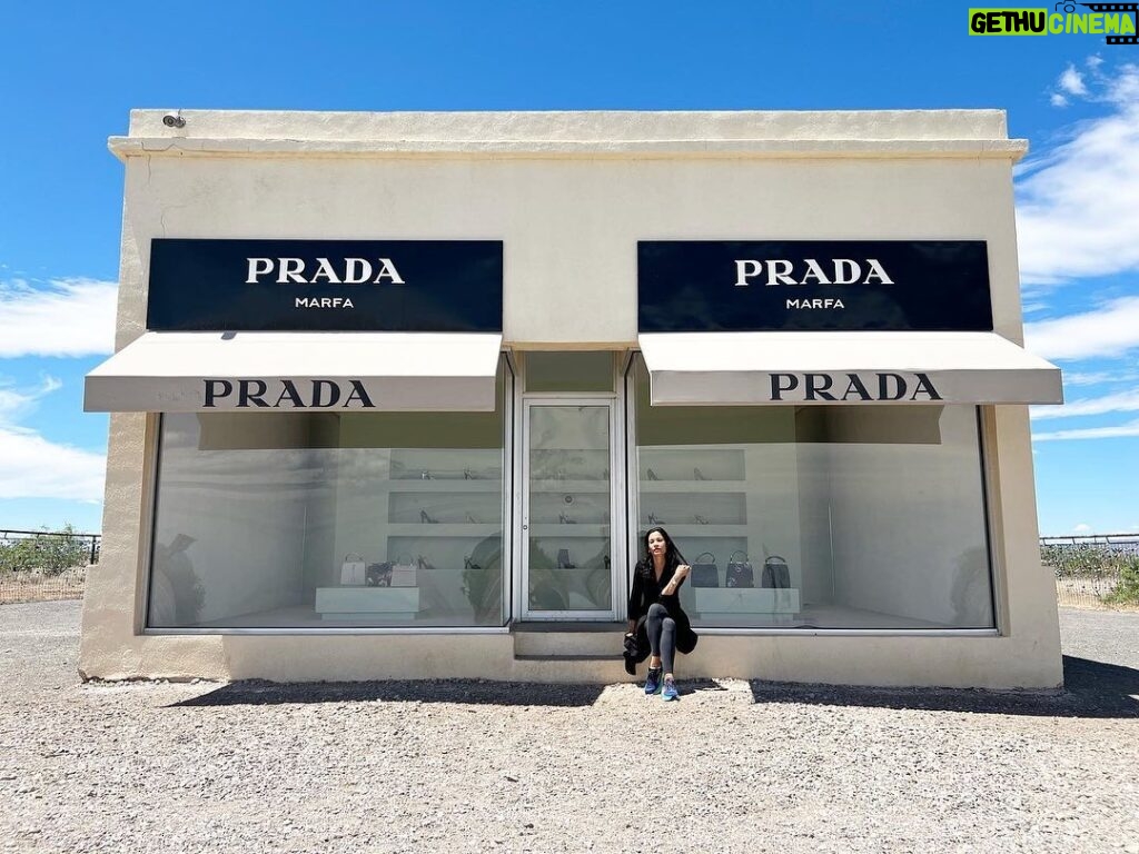 Danay García Instagram - Breakfast at @prada #marfa 👑 How we choose what we do, and how we approach it…will determine whether the sum of our days adds up to a formless blur, or to something resembling a work of art. 🌵❤️ #lifeinthecountry #desert #marfa #danaygarcia #travels #prada #fashion #love #beauty Never forget the magic 👑#queen