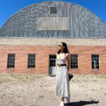 Danay García Instagram - Marfa I love you 💕🪴🌱 In order to create, we draw from our inner well. This inner well, an artistic reservoir, is ideally like a well-stocked fish pond… If we don’t give some attention to upkeep, our well is apt to become depleted, stagnant, or blocked…As artists, we must learn to be self-nourishing. We must become alert enough to consciously replenish our creative resources as we draw on them — to restock the trout pond, so to speak. #marfatrip #artists #museums #donaldjudd #chinatifoundation #beauty #love #live #recharge #greatnortherncontemporarycraftfair Never forget the magic 👑#queen