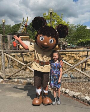 Dani Harmer Instagram - What a treat to spend yesterday with our besties at one of our favourite places @westmidsafari ! 
It’s character week at the park this may half term and character meet and greets are free! Just book your time slot when you book your tickets! We were lucky enough to meet Bluey who is my absolute fave!!!!! 
Thank you @westmidsafari for kindly gifting us the tickets! We will be back again very soon! 🦒 #gifted #ad #prvisit 🫶🏻
