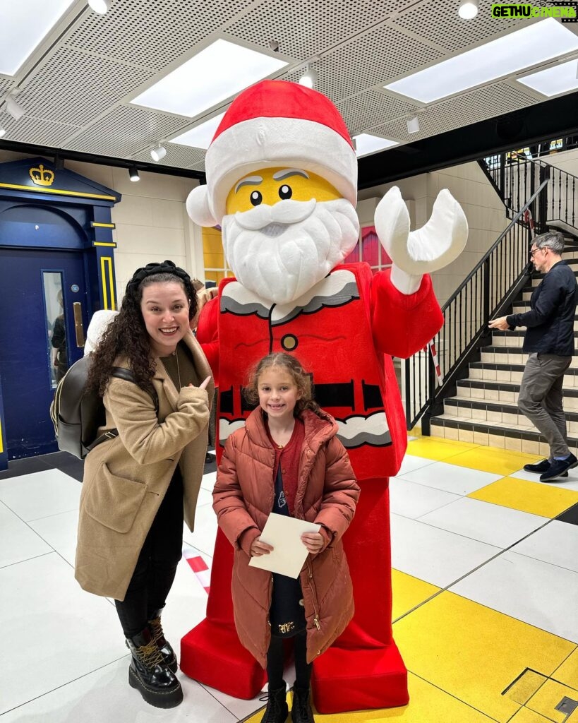 Dani Harmer Instagram - To say we had the best day yesterday would be an understatement!! We absolutely love LEGO in this house so we were beyond excited to be invited to the LEGO store in Leicester Square to kick off the festive period! Thank you so much @lego & @runraggeduk for having us! We loved it! 🫶🏻