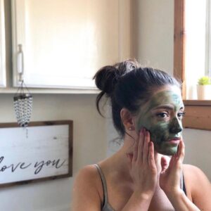 Daniela Bobadilla Instagram - 🚨 GIVEAWAY CLOSED🚨⁣ CONGRATULATIONS @caragitt 🎉 
Thank you to everyone who entered! ⁣
With self care being more important than ever, I’m teaming up with my all time favorite skincare brand @cocokind to giveaway a box of my favorite products! ⁣
⁣
To enter: ⁣
- make sure you are following me @danielabobadilla AND @cocokind ⁣
- tag 2 friends ⁣in the comments below!
⁣
1 winner to receive: Oil to Milk Cleanser, Golden Elixir, Facial Repair Oil, Vitamin C Serum, Glow Essence! The giveaway will close on 3/27. Open to US and CANADA only. ⁣
⁣
About @cocokind ... ⁣
If @cocokind was a person I would have a crush on them. Their motto is “clean, conscious and accessible skincare for all” and they walk the talk! Their ingredients are the cleanest I’ve found, they take great care to source all ingredients sustainably (they even donate proceeds back to the farmers), AND they do this all while keeping their prices as low as possible. And to top it off they’re all about their online community and even have a foundation to help other small businesses. You won’t regret following them btw, I’ve learned so much from their blogs and tutorials - they’re all about skin education. Yes yes yes. ⁣
⁣
Stay healthy friends 🙏🏻