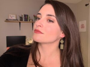 Daniela Bobadilla Instagram - Zoom check is the new 🎤 check... Anyone else endlessly looking for ways to add fun and nuance to Zoom Meetings? 🤦🏻‍♀️⁣
⁣
I’ve now trained myself to pick outfits based off what actually looks good over zoom. (My Snow White skin can look translucent with the wrong colors washout haha) ⁣
⁣
And now I made myself some fun Zoom sized statement earrings since my tiny earrings don’t show up well 😋 ⁣
⁣
If this isn’t a quarantine project/rant idk what is. Send help in the form of more clay! #zoomzombie