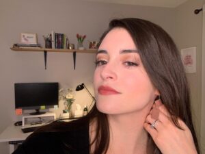 Daniela Bobadilla Instagram - Zoom check is the new 🎤 check... Anyone else endlessly looking for ways to add fun and nuance to Zoom Meetings? 🤦🏻‍♀️⁣
⁣
I’ve now trained myself to pick outfits based off what actually looks good over zoom. (My Snow White skin can look translucent with the wrong colors washout haha) ⁣
⁣
And now I made myself some fun Zoom sized statement earrings since my tiny earrings don’t show up well 😋 ⁣
⁣
If this isn’t a quarantine project/rant idk what is. Send help in the form of more clay! #zoomzombie