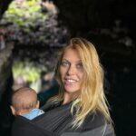 Daniela Blume Instagram – De cuevas volcánicas con mi bebesita de 2m ✨que fuerte es que ahora no importe donde ella esté, mientras sea pegadita a mi, ella es feliz 🦋