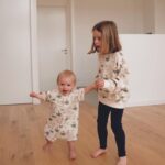 Daniela Martins Instagram - Les premiers pas de Martinou 🥹🥰 #baby #marche #love