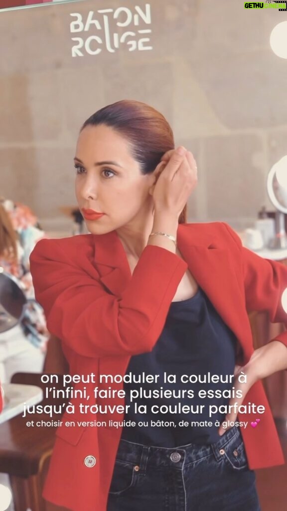 Daniela Martins Instagram - Je vous promets les filles, @batonrougeparis c’est L’EXPÉRIENCE unique que je vous souhaite de vivre: réaliser son propre rouge à lèvres du sur mesure. Teinte, parfum, texture tout est créer par vous et pour vous 😍 Accompagné d’une experte à l’écoute et pleins de bons conseils, qui développera et fabriquera le rouge à lèvres sous vos yeux 🤩 Pour la fête des mères, Bâton Rouge Paris propose : -10% pour l’achat de 2 cartes cadeaux (en physique ou numérique) = 2 cartes cadeaux pour 90€ Avec le code promo « FETEDESMERES » (e-shop et en boutique) Réservez vite votre rendez-vous, vous allez A-DO-RER ☺️ Collaboration commerciale
