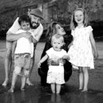Daniela Martins Instagram - Notre plus belle histoire…Nous ♥️ Souvenirs de Biarritz. Vous connaissez cette belle région ? #famille #love #proud #biarritz #vacances