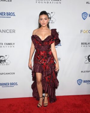 Daniela Nieves Instagram - Never posted outfit deets 🥹
Dress: Vivienne Westwood
Styled by: @katiebof 
Hair by: @sydroze 
Makeup: mee