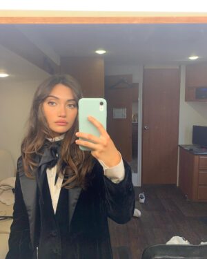 Daniela Nieves Instagram - Two more weeks🫣🫣✨🧛‍♀️ 
 #vampireacademy