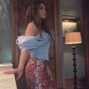 Daniella Alonso Instagram - I can’t believe tonight is the final episode of Dynasty! 🥂Couldn’t have imagined three years ago what this journey would have turned out to be! But I will forever be grateful for all the memories and friendships I have made along the way. I hope our little show brought people some joy during challenging times. Too many people to thank but definitly want to thanks Josh and Sandy. I wouldn’t be Cristal #3 😂 without you! I will miss our Dynasty family and of course the glam and fashion! Thank you also to my girls @pdott416 for your beautiful makeup! I finally got a good shot of it!💋 Anna Hilton @arinburke and my dearest LaShan Knox 🤗 I hope you all enjoy the Finale!❤️-D (here are some pics from my first week on Dynasty)