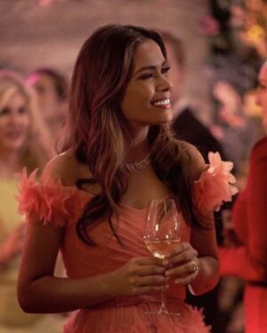 Daniella Alonso Instagram - Dynasty is on tonight on the CW at 9pm💃🏽Little did I know😳... you’ll see! ☺️