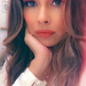 Daniella Alonso Instagram - Word is @dynastycloset can match anything with little to go on. I wanna see...😉 #CristalJennings