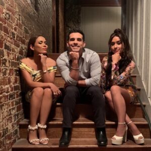 Daniella Alonso Instagram - An all new Dynasty is on tonight on the CW 9/8c! Had the best time with these two @kat__lim & @gopradi 🍋🍋