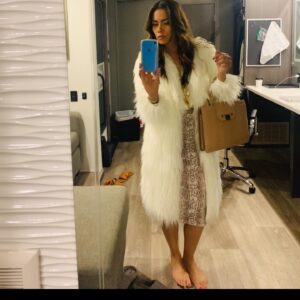 Daniella Alonso Instagram - I can’t believe tonight is the final episode of Dynasty! 🥂Couldn’t have imagined three years ago what this journey would have turned out to be! But I will forever be grateful for all the memories and friendships I have made along the way. I hope our little show brought people some joy during challenging times. Too many people to thank but definitly want to thanks Josh and Sandy. I wouldn’t be Cristal #3 😂 without you! I will miss our Dynasty family and of course the glam and fashion! Thank you also to my girls @pdott416 for your beautiful makeup! I finally got a good shot of it!💋 Anna Hilton @arinburke and my dearest LaShan Knox 🤗 I hope you all enjoy the Finale!❤️-D (here are some pics from my first week on Dynasty)