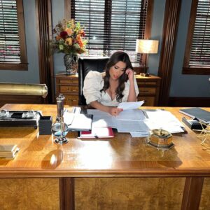 Daniella Alonso Instagram - Cristal... always hard at work! 😉
