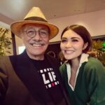 Daniella Pineda Instagram - I met Santana!