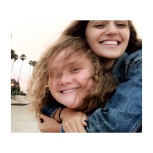 Danielle Macdonald Instagram - Friend Appreciation Post ♥️
@nicolezyana has been my house mate for NINE years now and somehow STILL puts up with me AND remains the GREATEST friend and co-animal mama 🐶🐈🐈🐈‍⬛
(And yes she did just give up hours of her Friday night to run lines with lil old meeee) 
Love youuu (& pls don’t cringe too hard lol)