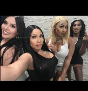 Daniielle Alexis Instagram - It’s a link up at Uncle @rayj @tronixnetwork mansion with the TGC Gworls 🗣️😈😉 @itgirlkayy__ @socalbarbieee_entertainment @fynedimee #TGC #tronixnetwork @thegworlsclubofficial