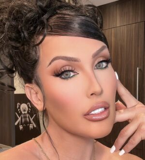 Daniielle Alexis Instagram - Glam By  @erika_lapearl_mua
