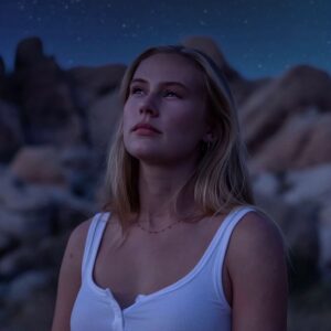 Danika Yarosh Instagram - joshua tree nights 🌵✨🔭☄️🪐