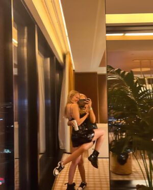 Danika Yarosh Instagram - vegas dumppp! best pics gotta stay in the camera roll tho 😈🎰🍸💒🥥🕺🏻🪩🍑🐸👯‍♀️🪕✨