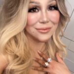 Danny Beeech Instagram - 這個妝容，我跟化妝師兩人搞了七小時!我一直跟他說馬的我永遠辦海拉就好，因為我本身長得很像海拉(索爾他姊)，我當時畫超快~對我就是如此不上進哈哈哈哈哈 七小時我徹底要斷氣真的斷魂哈哈哈哈阿~結果紀斯豪那王八烏龜給我猜:派瑞絲希爾頓? 害我差點去跳海哈哈哈哈哈哈哈哈哈哈哈哈哈哈哈! 我不管啦就是瑪麗亞 妮維雅眼唇卸妝液我真的幾年前無意間用到後就用掉超多罐，太太太太好用，當然也會試用一下別的品牌，眼唇卸妝液這種好像很基本的東西，ㄟ居然也是很多品牌做得很爛，要馬睫毛膏很難溶解，要馬碰到眼睛超痛，我想說科學家難到沒自己親自放到眼睛過嗎???那根本防狼噴霧劑我眼睛超痛!!! 但妮維雅真的不但溶解防水防油的所有彩妝速度超快，加了矢車菊萃取所以眼睛也很舒服，完全不熏眼!!! 還有不用擔心多次卸妝後睫毛狂掉，維生素B7養護睫毛，適合擔心睫毛掉落者 卸妝後又保濕度很好皮膚被呵護感滿滿!!! 我那眉毛動用了三層口紅膠ㄧ兩層粉底跟兩層遮瑕膏跟兩層蜜粉來封印(我也忘了就數不清)，但敷一下大概5~10秒吧!也很輕鬆的卸除ㄟ!!!!皮膚也不會痛，就很溫和又保濕感十足，真的五告好用!!!!!!嘴巴的tint那種喝水不會掉的，也超快卸很乾淨，嘴巴還會嫩嫩的，算是真的全方位零缺點的一款眼唇卸妝液了!!!! 台灣瑪麗亞凱莉在此深情推薦~