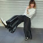 Daphné Bürki Instagram - Point Look. Point Barre. Au fond du studio! À votre demande! #culturebox #culturemode #aprestout Je vous embrasse fort 1. Total look @thefrankieshop shoes @adieushoes Bijou @lujparis 2. Pull @thefrankieshop Pantalon @cfcl_official Shoes @adieushoes 3. Veste/pantalon @yoox T-shirt @jadduuofficial Shoes @louboutinworld Bijou @lujparis 4 et 5. Veste @thelabeledition Pantalon @bluemarbleparis Shoes @rogervivier Bracelet @jeannette__studio 6. Top et gilet @studio_lafetiche Shoes @laurencedacadeparis 7. Ensemble @heimstone Shoes @laurencedacadeparis 8, 9 et 10. Pull @surpriseparis Pantalon @essentielantwerp Shoes @mango Boucle d’oreille @saison1865 Collier @lamomebijou Sac @cahuparis 📷 et Partner mode @capucine.cbc Beauty @annabelgrangere @celineregnard_makeup @alicedechavanne Hair @manuecoiff