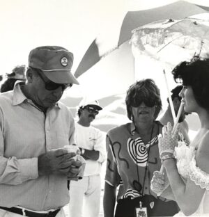 Daphne Zuniga Instagram - HAPPY BIRTHDAY MEL BROOKS!🎈Mel directed Spaceballs under budget, ahead of schedule, and with 23 takes! A master. I’m beyond honored to have been his Princess, and to have worked w him twice!. What a dream. Love you Mel! #MelBrooks #Spaceballs #HappyBirthdayMel #princessVespa 🎁🎉