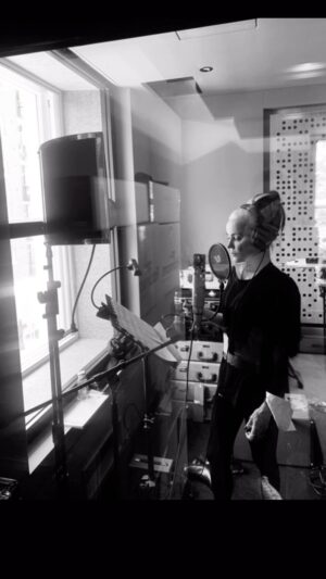 Daphne Guinness Instagram - Ends, Beginnings, Ends, Beginnings… 😂😂
Flashback of #2023!! #SLEEP is coming!!
⚡️💕💿🎵🍀💫✨🤍