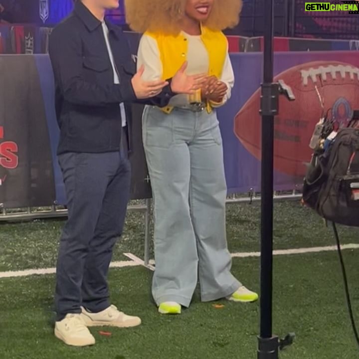 Dara Reneé Instagram - Thank you so much @espn and @disneychannel for taking us to the NFL ProBowl Games and the NFL Flag Championships!! Had so much fun with all the All-Star players and my amazing co host @joshuarobertcolley !!Thanks for teaching ya girl new tips and tricks in Football and Flag Football!! LOVE YALL!!!🥹🦋🌃🫧🏈💜