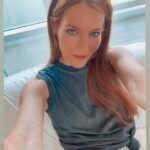 Darby Stanchfield Instagram - 🧚🏼‍♀️🫧