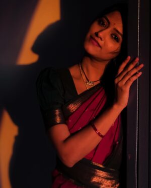 Darshini Gowda Instagram - She lives the poetry,she cannot write🥀

Pc; @prithvi_prince_shetty