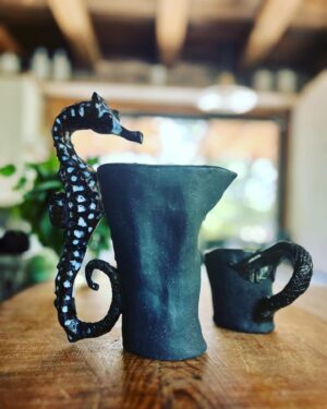 Daryl Hannah Instagram - 🖤
black clay 
🖤