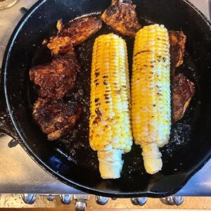 Daryl Hannah Instagram - Lions Mane steaks 
& 🌽 
💛