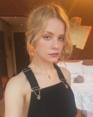 Dasha Nekrasova Instagram - merci beaucoup @patou 🕊️🕊️🇫🇷🥖🍷🌸